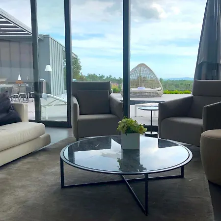 Vila Pga Catalunya - 5 *